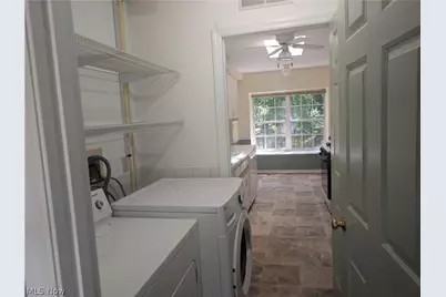 3352 Brookside Lane, Cuyahoga Falls, OH 44223 - Photo 7
