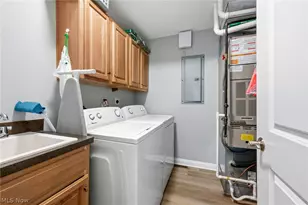 5067 Shepherds Gln, Willoughby, OH 44094 - Photo 21