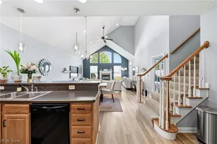 5067 Shepherds Gln, Willoughby, OH 44094 - Photo 5