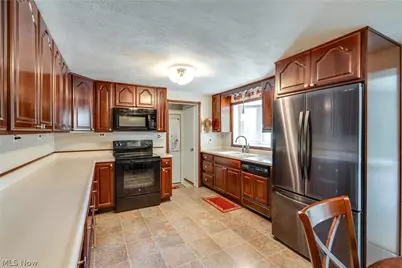 4710 Brunnerdale Avenue NW, Canton, OH 44718 - Photo 15