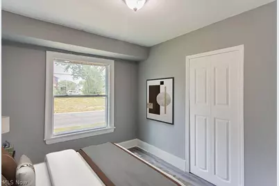 303 E Ravenwood Avenue, Youngstown, OH 44507 - Photo 17