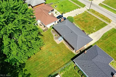 2909 Beal Street NW, Warren, OH 44485 - Photo 5