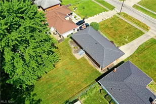 2909 Beal St NW, Warren, OH 44485 - Photo 5
