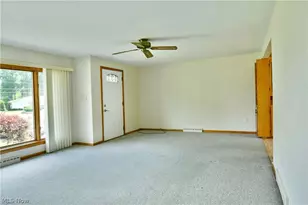 2909 Beal St NW, Warren, OH 44485 - Photo 9