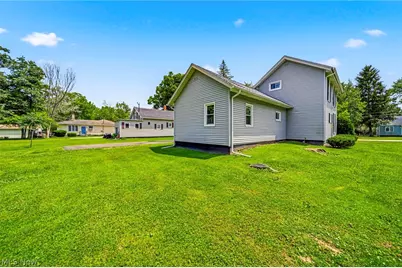 61 Erie Street E, Jefferson, OH 44047 - Photo 9