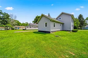 61 Erie Street E, Jefferson, OH 44047 - Photo 9