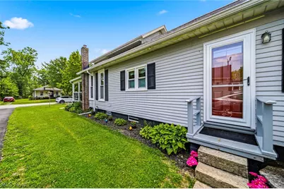 61 Erie Street E, Jefferson, OH 44047 - Photo 11