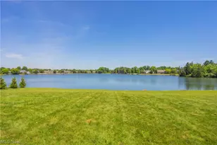 294 S Bayshore Dr, Columbiana, OH 44408 - Photo 13