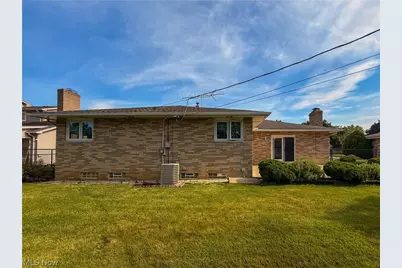 13665 Pawnee Trail, Middleburg Heights, OH 44130 - Photo 7