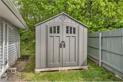 130 Graybark Lane, Amherst, OH 44001 - Photo 3