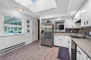 130 Graybark Ln, Amherst, OH 44001 - Photo 11