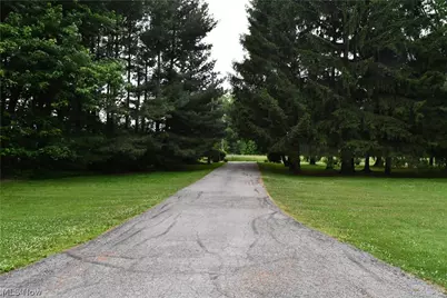 10566 Clapsaddle Avenue NE, Alliance, OH 44601 - Photo 27