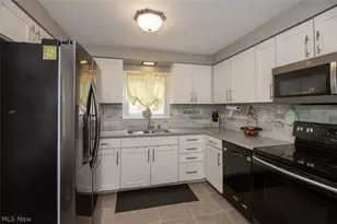 1724 Wiltshire Rd, Akron, OH 44313 - Photo 9