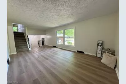 509 Marquardt Avenue NE, North Canton, OH 44720 - Photo 3