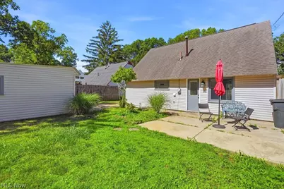 1757 Windsor Street, Cuyahoga Falls, OH 44221 - Photo 33