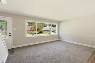 1757 Windsor St, Cuyahoga Falls, OH 44221 - Photo 3