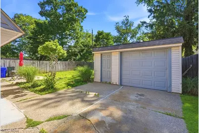 1757 Windsor Street, Cuyahoga Falls, OH 44221 - Photo 29