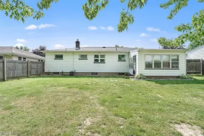 961 Adrian Circle, Girard, OH 44420 - Photo 3