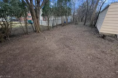 19910 Mountville Drive, Maple Heights, OH 44137 - Photo 7