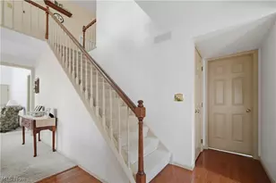 26 Hudson Common Dr, Hudson, OH 44236 - Photo 5
