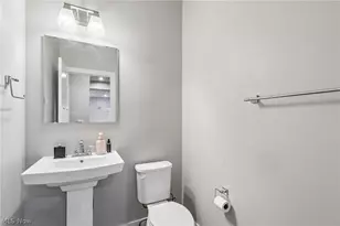 3207 Boettler St NE, Canton, OH 44721 - Photo 15