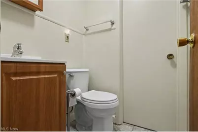 9040 Cambridge Drive, Northfield, OH 44067 - Photo 19
