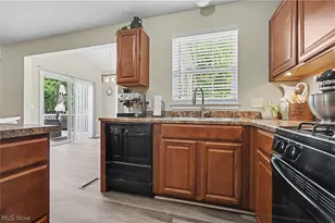 8794 Kelly Ln, Streetsboro, OH 44241 - Photo 9