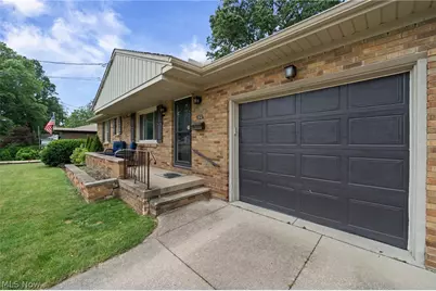 302 Homewood Avenue, Akron, OH 44312 - Photo 5