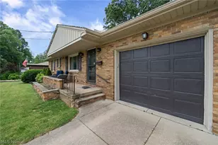 302 Homewood Ave, Akron, OH 44312 - Photo 5