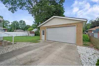 302 Homewood Avenue, Akron, OH 44312 - Photo 31