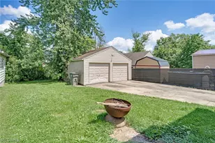 139 N Hazelwood Ave, Youngstown, OH 44509 - Photo 9