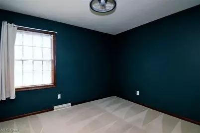 1585 Hemlock Drive, Ashtabula, OH 44004 - Photo 25