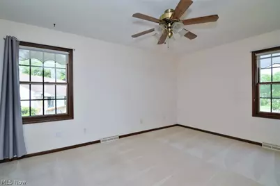 1585 Hemlock Drive, Ashtabula, OH 44004 - Photo 17