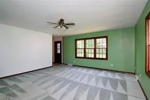 1585 Hemlock Dr, Ashtabula, OH 44004 - Photo 15