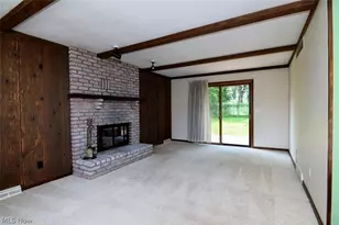 1585 Hemlock Dr, Ashtabula, OH 44004 - Photo 3