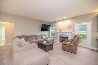 195 Concord Drive, East Palestine, OH 44413 - Photo 3
