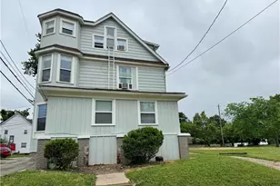 246 5th St NW, Barberton, OH 44203 - Photo 1