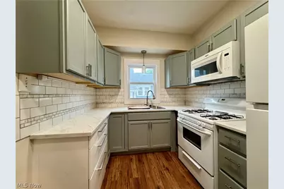246 5th Street NW, Barberton, OH 44203 - Photo 9
