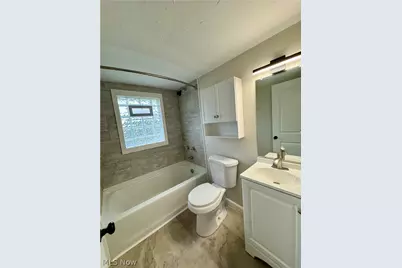 246 5th Street NW, Barberton, OH 44203 - Photo 31