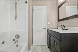 1042 Kingsway St, Alliance, OH 44601 - Photo 17