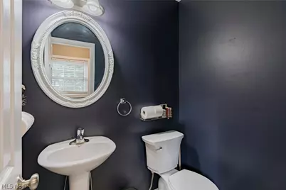 34112 Lake Shore Boulevard, Lakeline, OH 44095 - Photo 11
