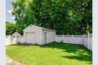 1177 Linden Avenue, Akron, OH 44310 - Photo 15