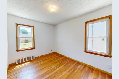 29148 Barjode Road, Willowick, OH 44095 - Photo 13