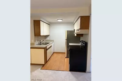 1611 Treetop Trail #B, Akron, OH 44313 - Photo 5