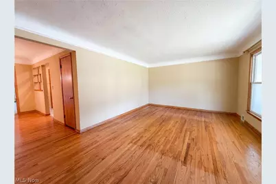 4406 Urban Drive, Loveland, OH 44121 - Photo 7