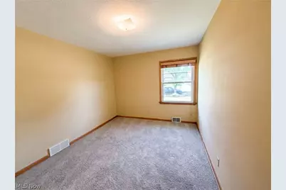 4406 Urban Drive, Loveland, OH 44121 - Photo 11