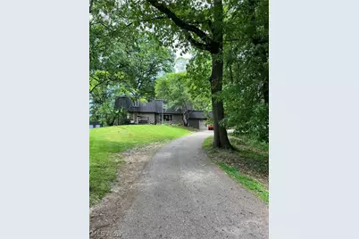 1009 Genoa Avenue NW, Massillon, OH 44646 - Photo 3