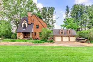 6209 Columbus Rd NE, Louisville, OH 44641 - Photo 3