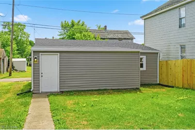 440 S Freedom Avenue, Alliance, OH 44601 - Photo 23