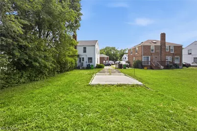 1464 E 248th Street, Euclid, OH 44117 - Photo 3